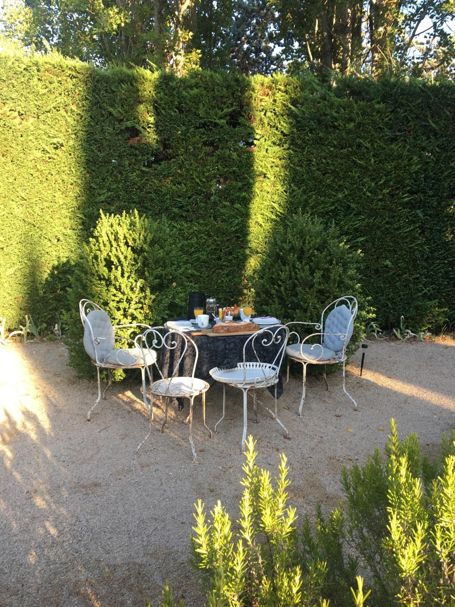 B&B Chambre De Julie Le Jardin Везон-ла-Ромен Экстерьер фото